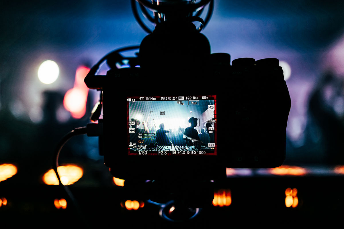 Loading... just a sec